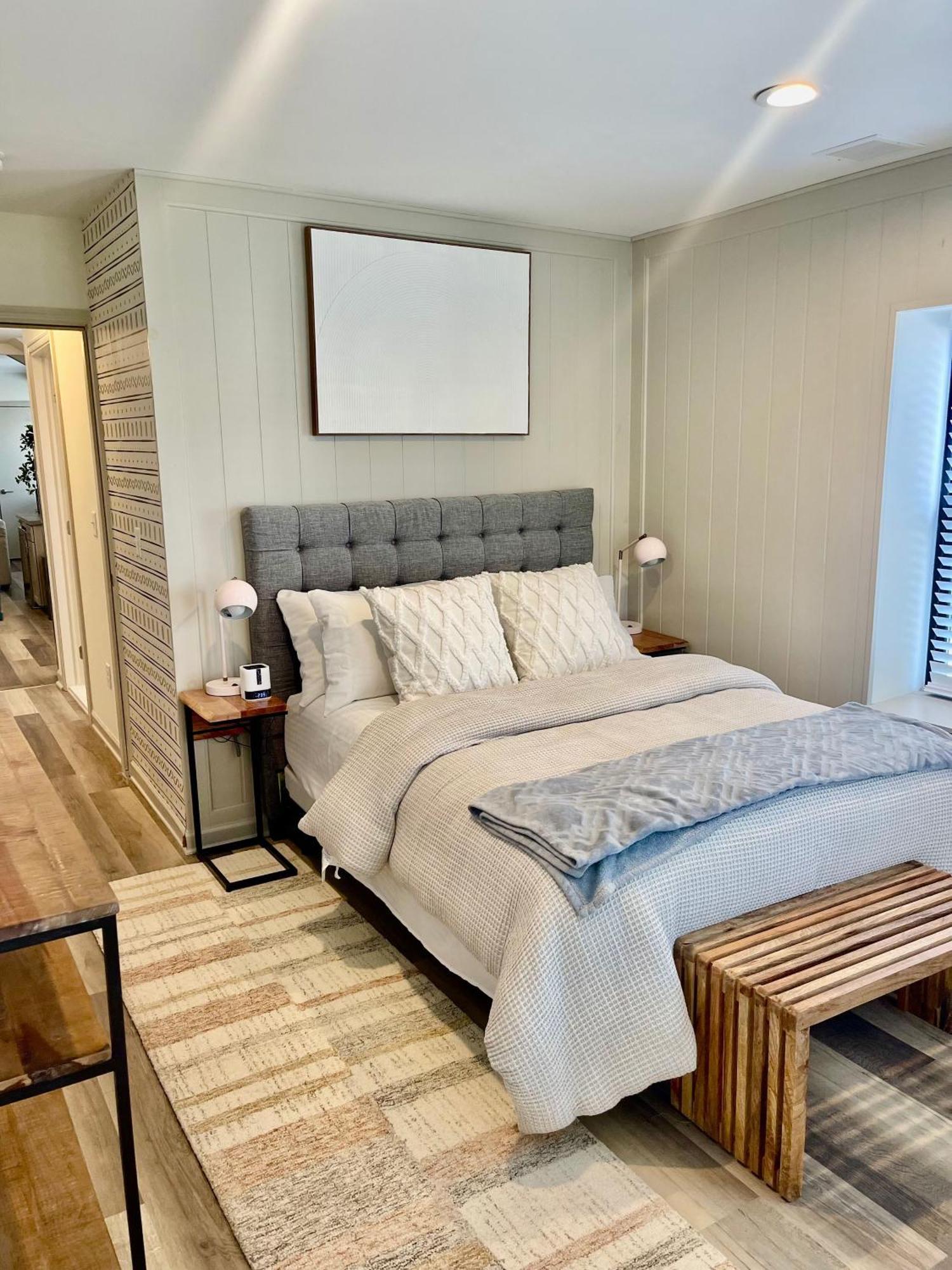 Modern Fully Renovated Suite & Loft In Downtown Trenton Room photo